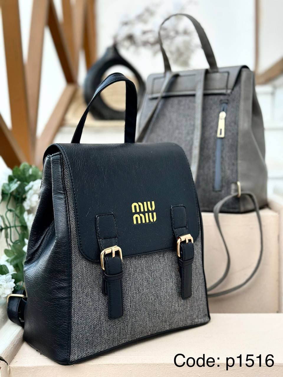 /public/uploads/photos/shares/Suzy bags/IMG_4333.jpeg